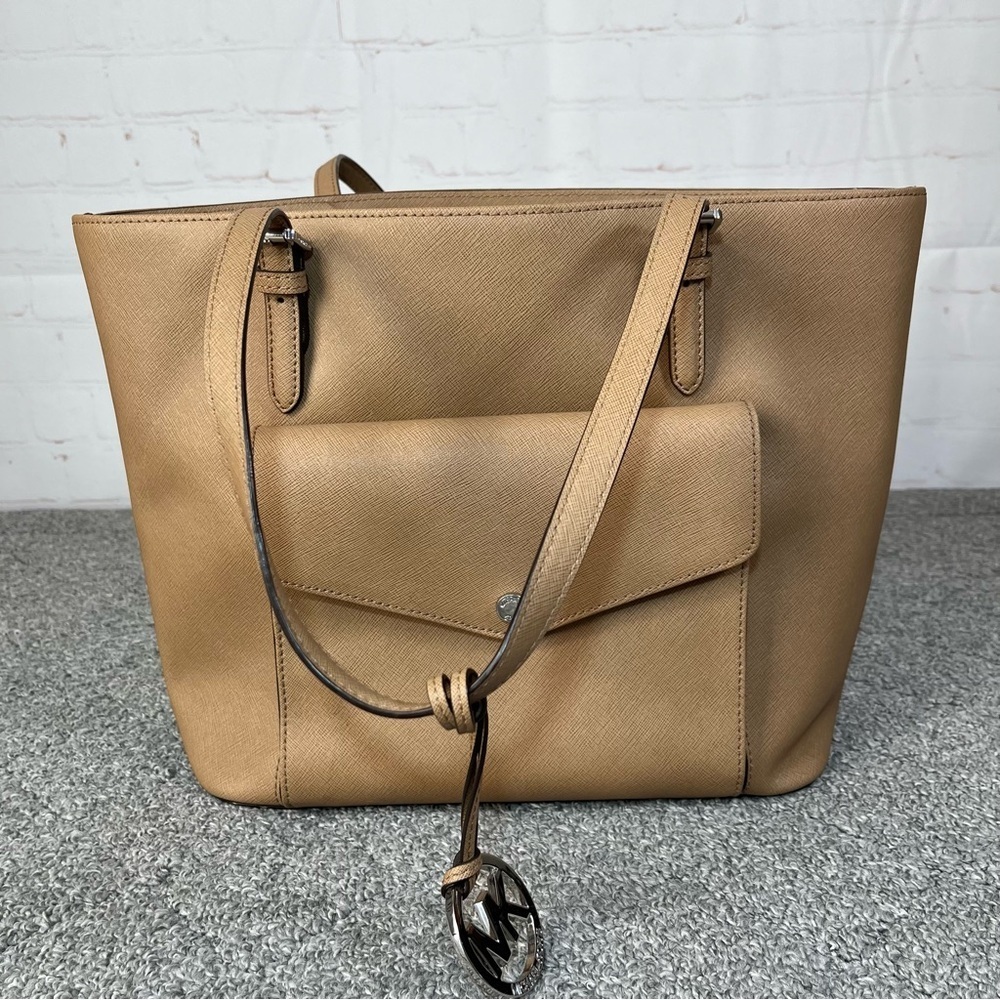 Michael Kors Tote Bag Tan/Camel Silver Accents Handled Bag Front Card Organizer